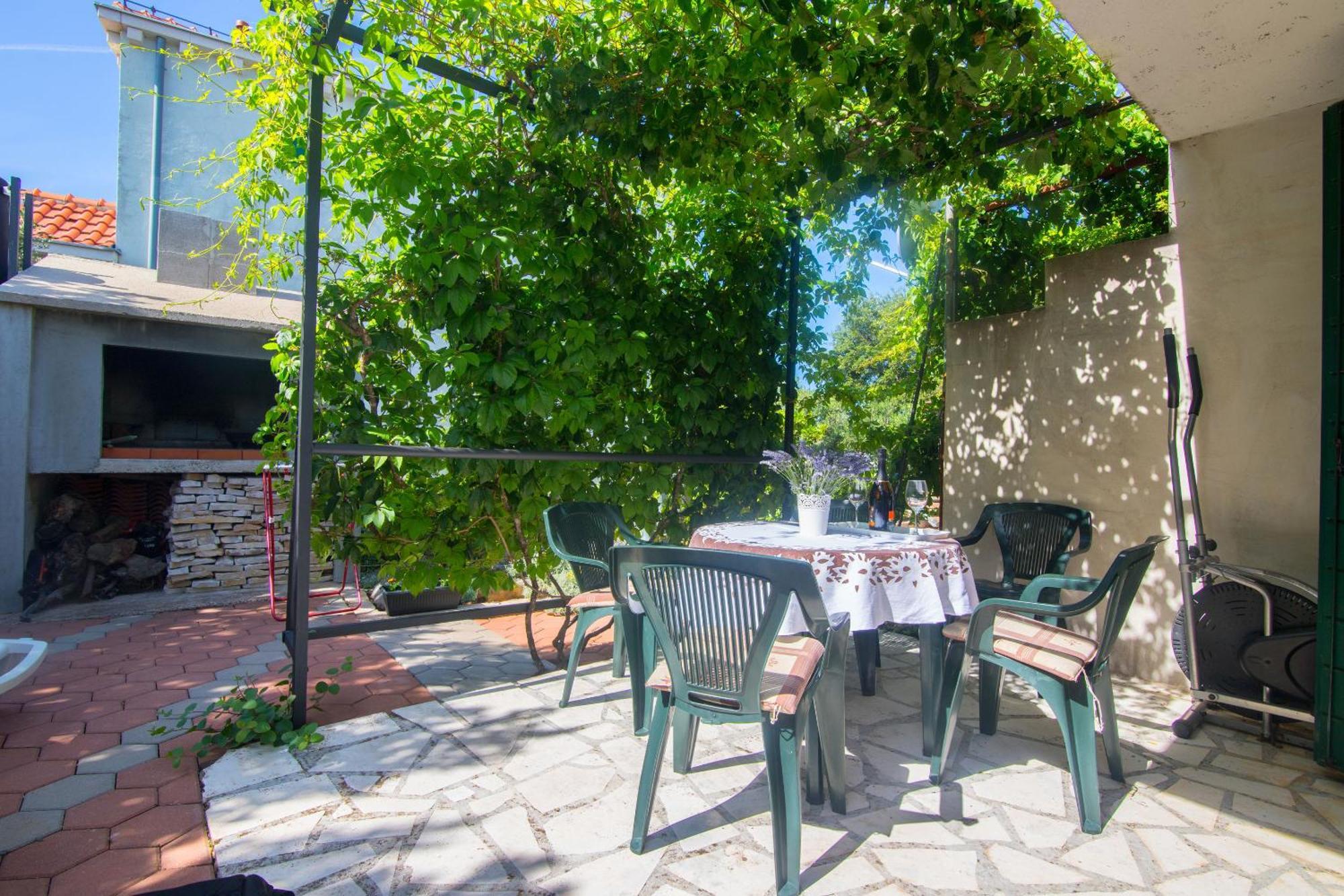 Apartment Josipa Vinišće Exterior foto